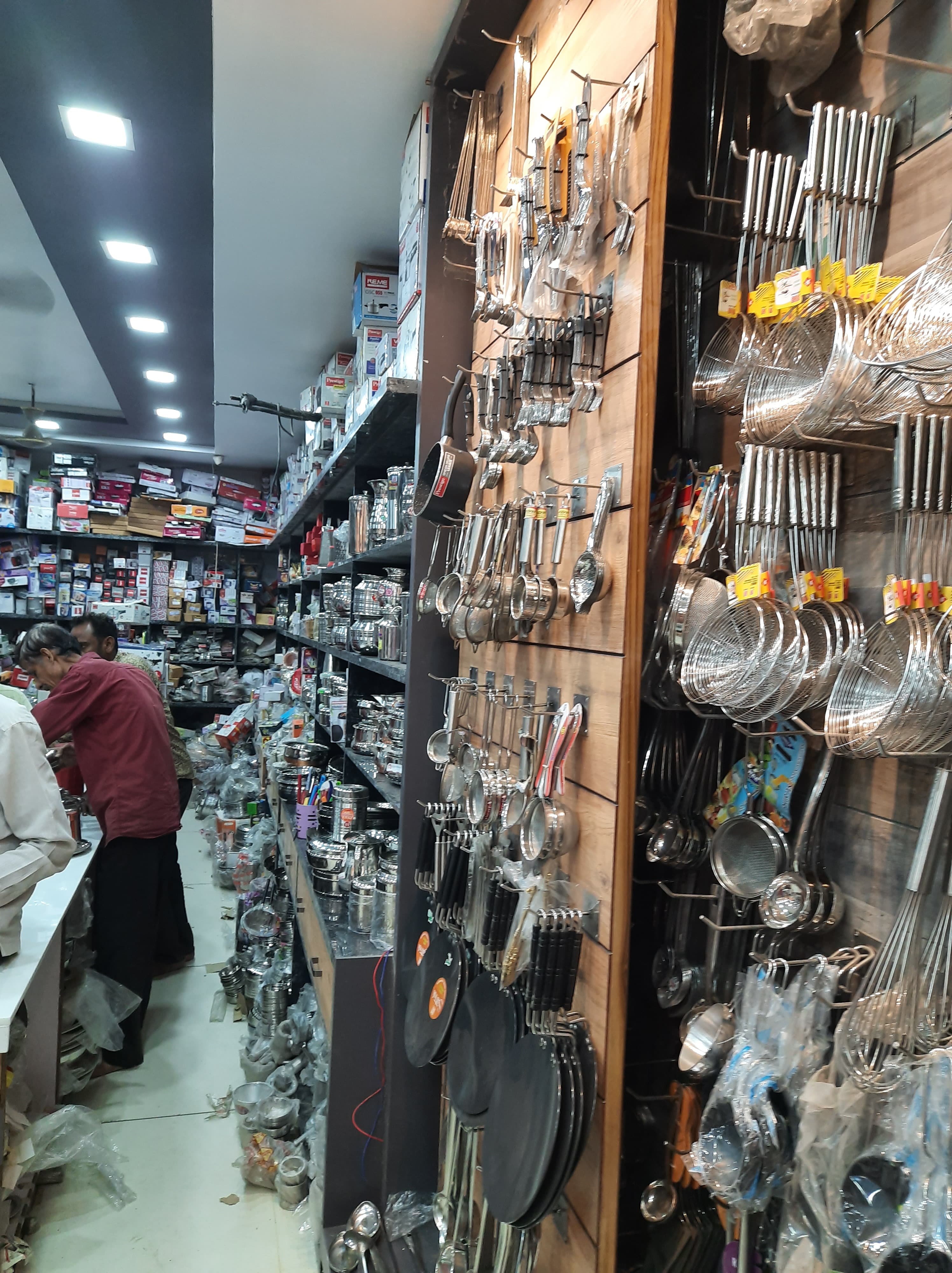 Bronze Decorative Figurine | Sambhavnath Steel, Ahmedabad